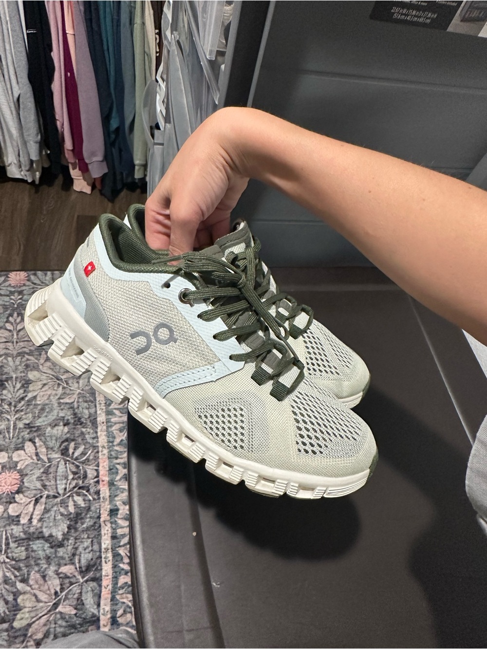 On Cloud Running Cloud Shoes